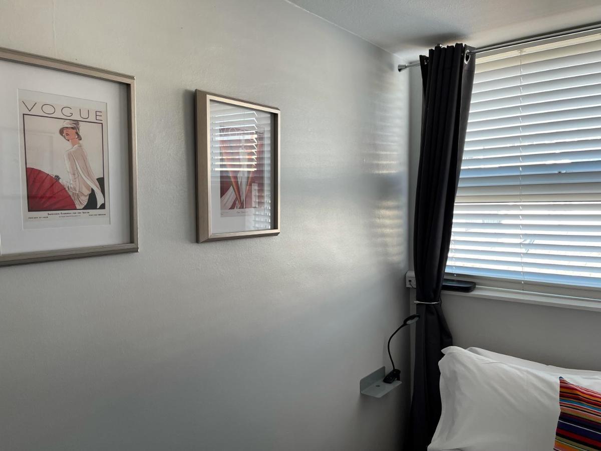 Brighton Square Townhouse Apartment ภายนอก รูปภาพ