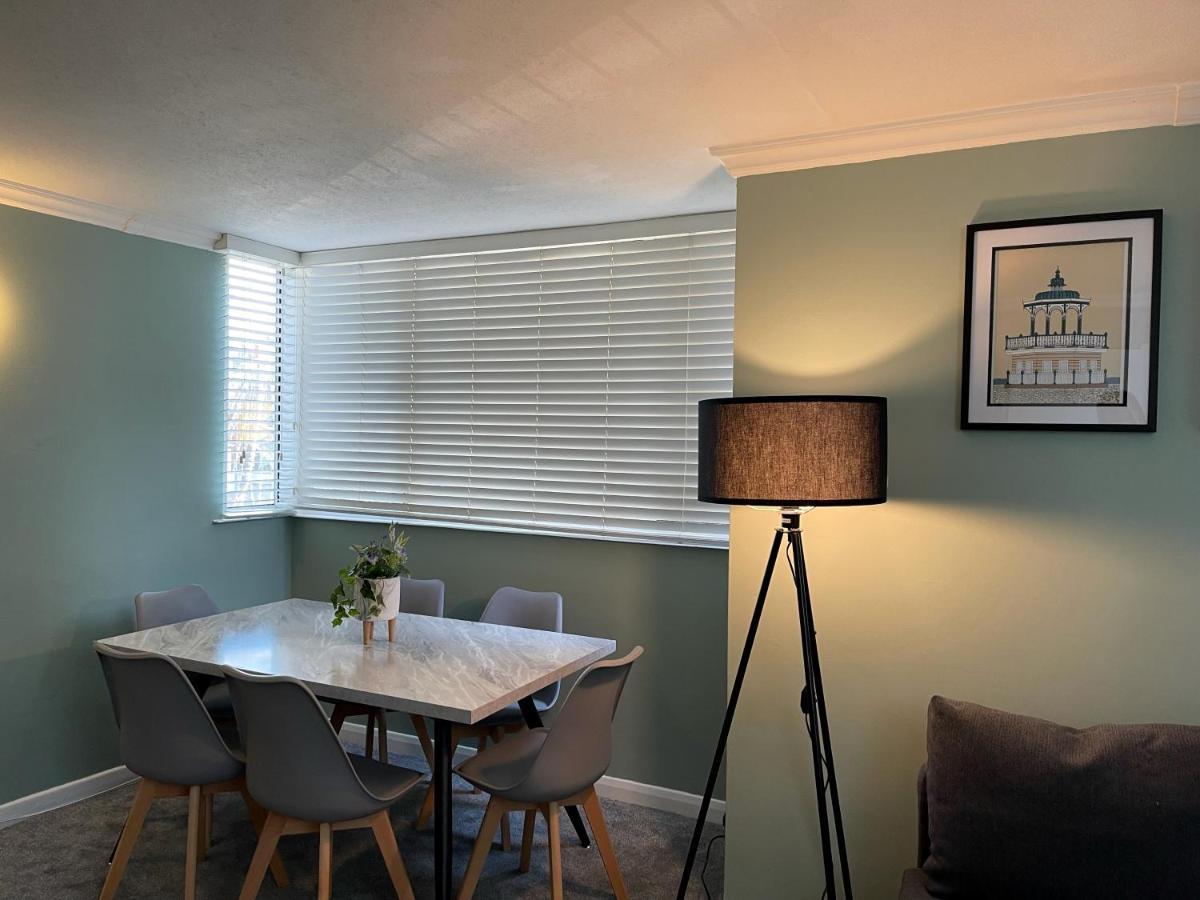 Brighton Square Townhouse Apartment ภายนอก รูปภาพ
